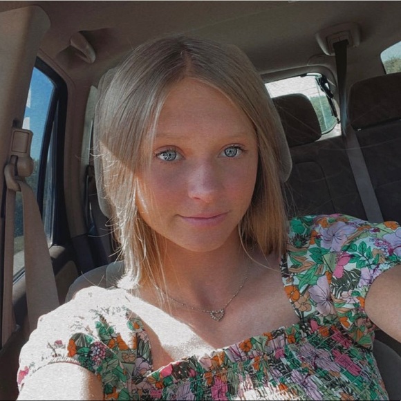 olivia_h_r